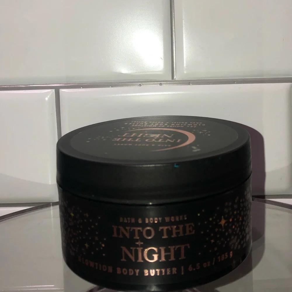 3 INTO THE NIGHT bubble bath & Whipped Glow-tion